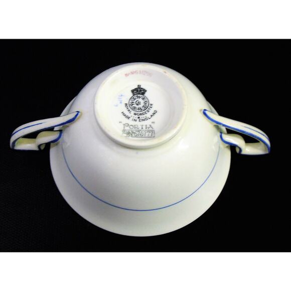 Royal Worcester PORTIA 1922 CREAM SOUP CUP BOWL Double Handle Fruit Cameo Scroll - Picture 8 of 9